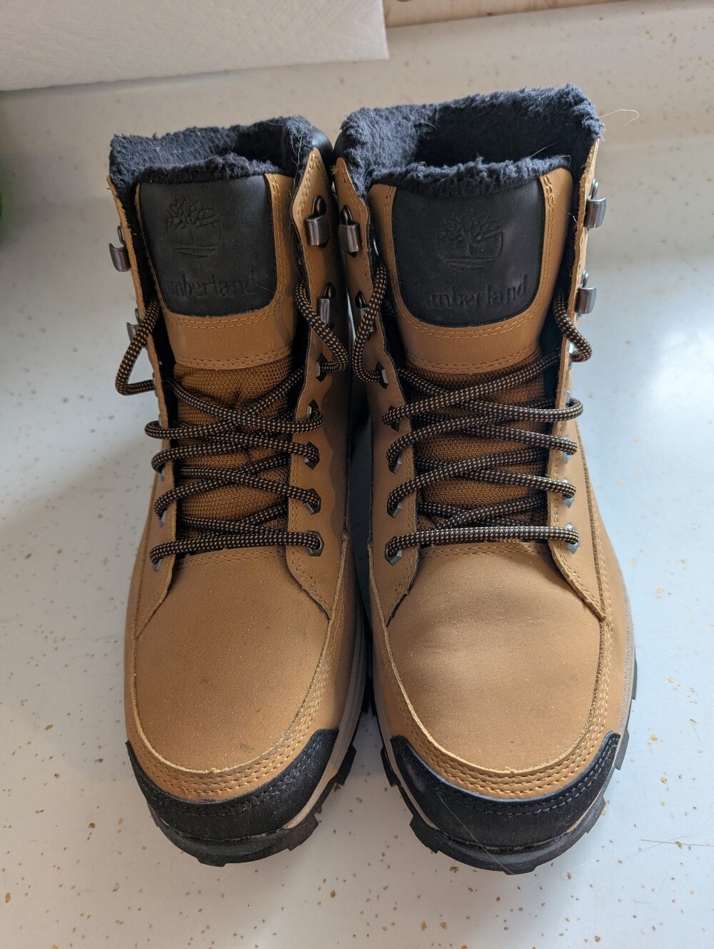 Timberland Wheat Brown Leather Boot with Black Collar.  Soft Toe, Faux Fur Lined